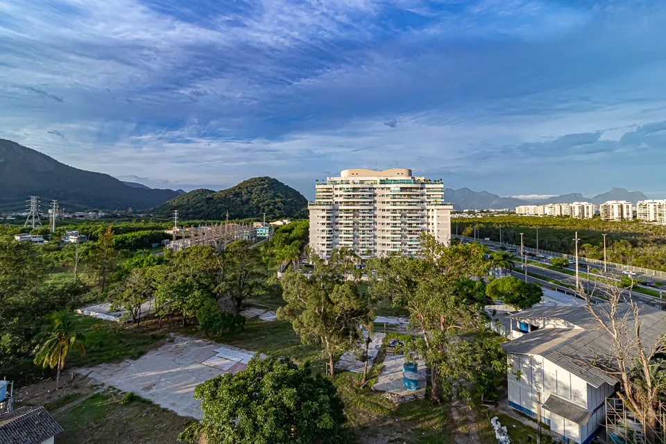 Apartamento 702 no Barra Wave: Vista da Varanda Gourmet	, foto 8