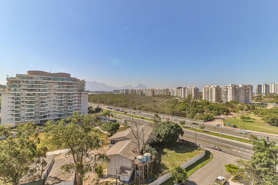 Apartamento 802 no Barra Wave: Vista da Varanda Gourmet da Sala, foto 7