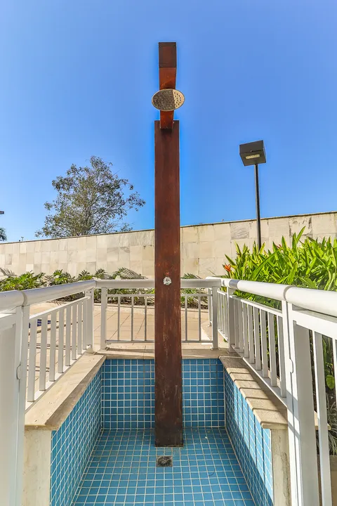 Apartamento 802 no Barra Wave: Ducha da Piscina, foto 36