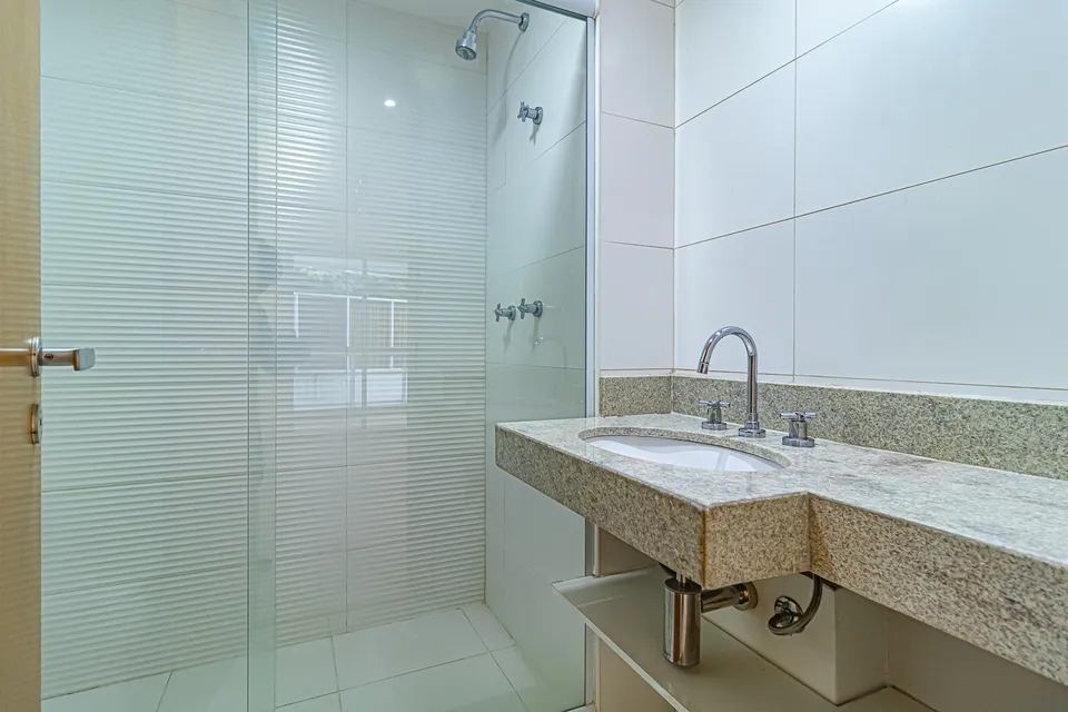 Apartamento 305 no La Fontaine: Banheiro da Suíte 1, foto 23