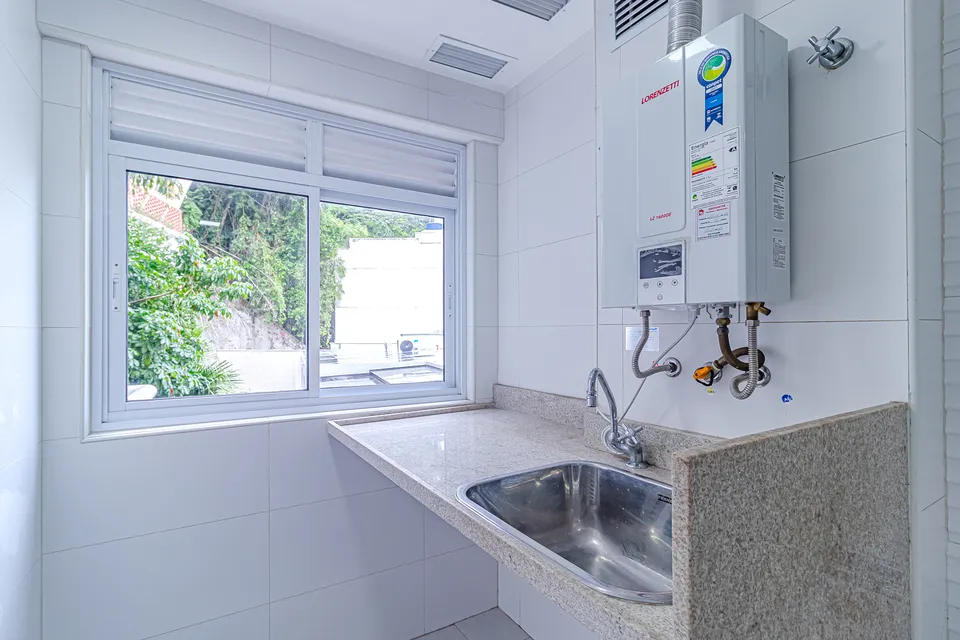 Apartamento 305 no La Fontaine: Cozinha e Área de Serviço, foto 40