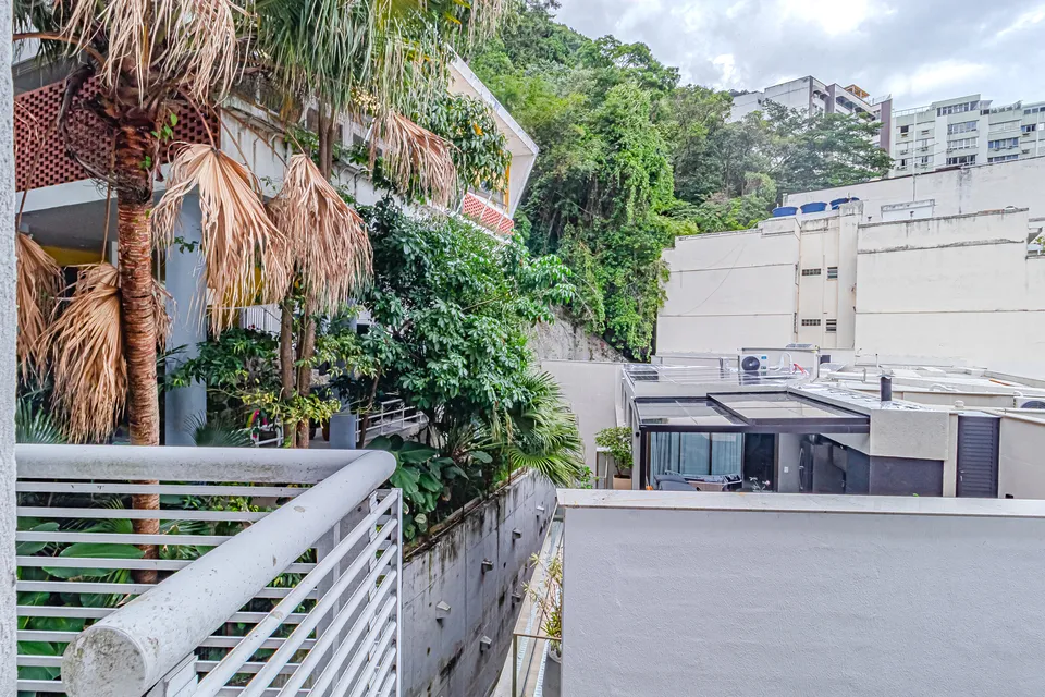 Apartamento 305 no La Fontaine: Vista da Cozinha e Área de Serviço, foto 42