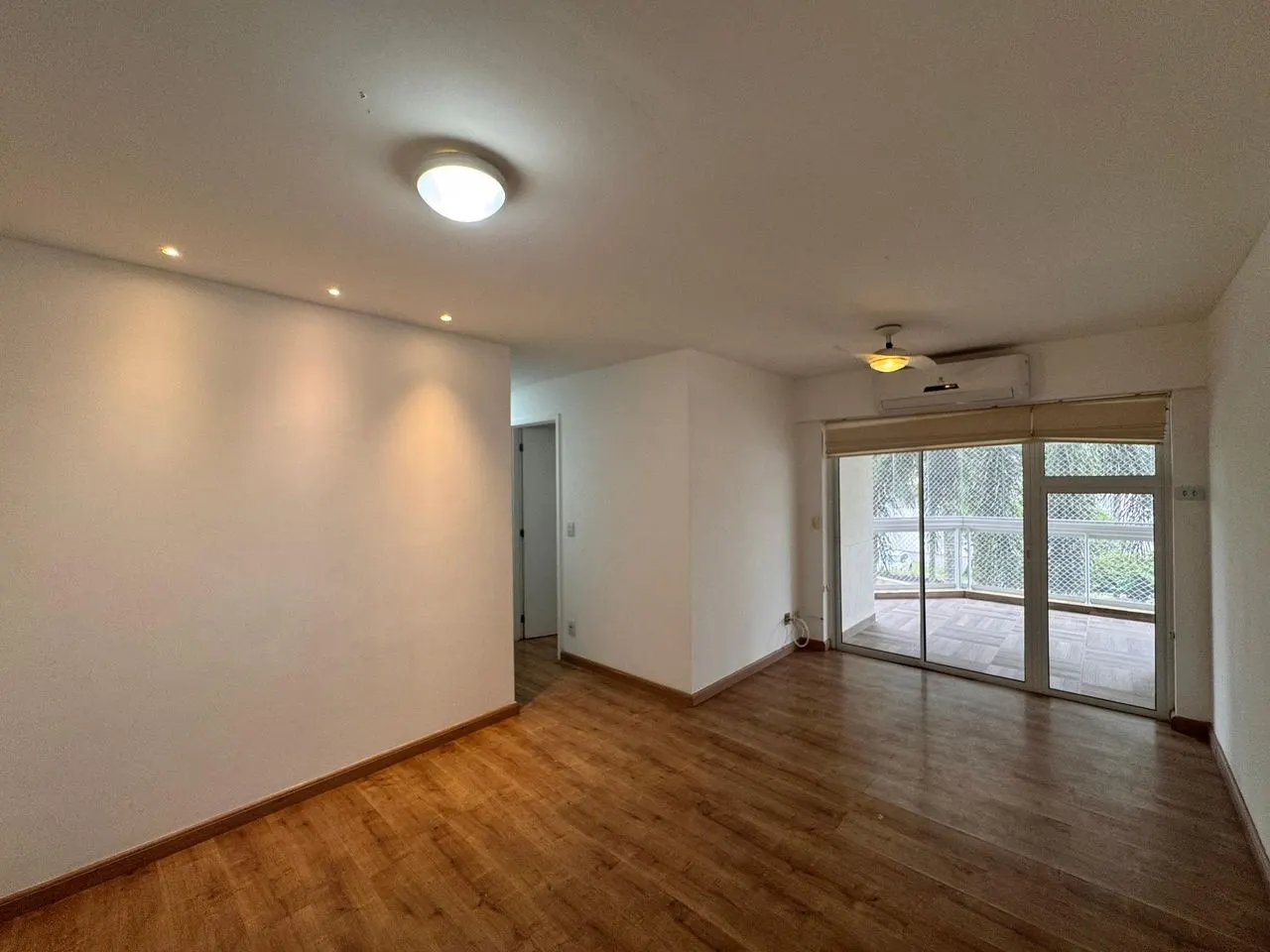 Foto de unidade à venda no LE Quartier Residences, 3