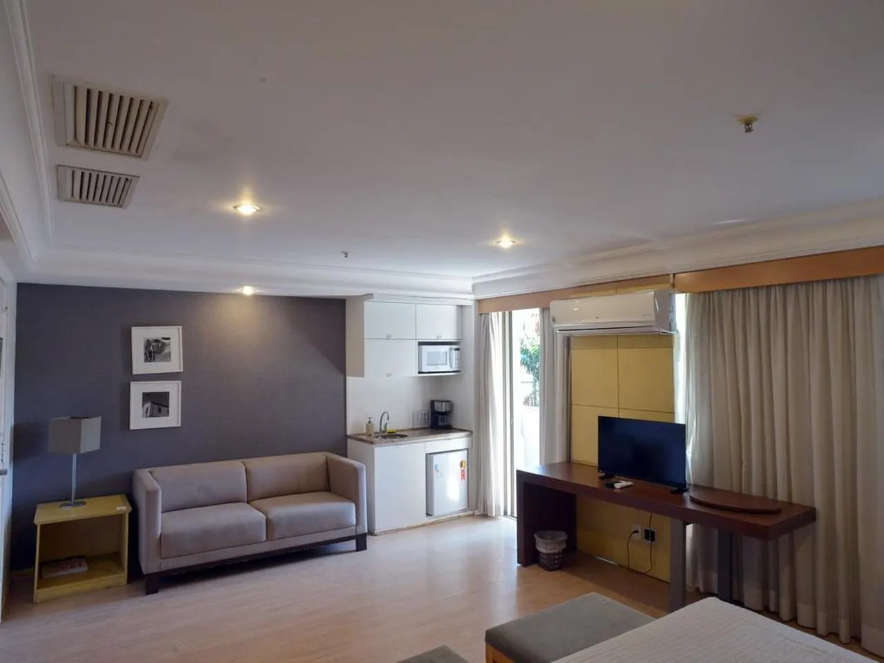 Foto de unidade à venda no Mediterrâneo Flat Residencial, 1