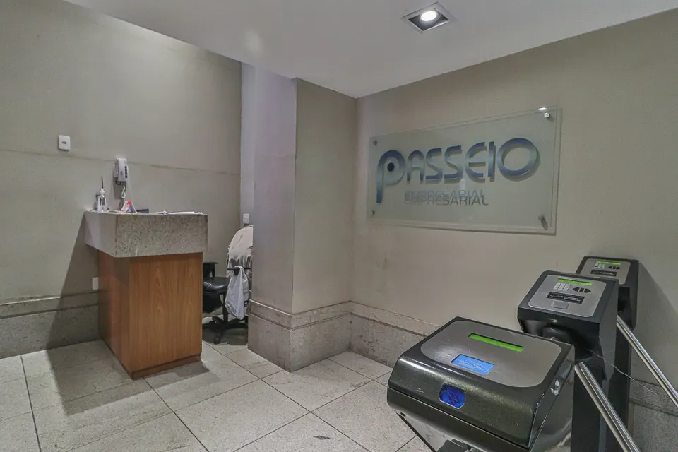 Sala 510 no Passeio Empresarial: Portaria com Chancelas de Acesso, foto 20
