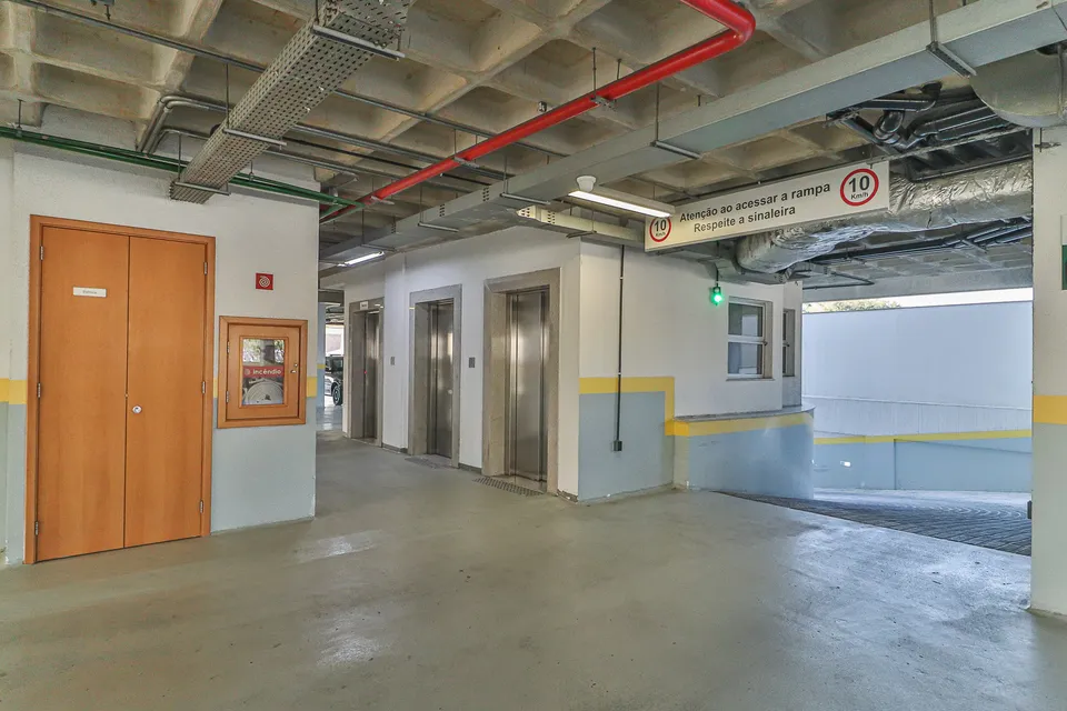 Sala 516 no Passeio Empresarial: Hall de Elevadores das Garagens, foto 10